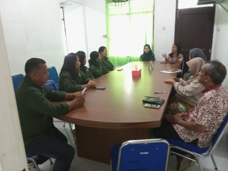 UPTD. LABORATORIUM LINGKUNGAN SAMOSIR STUDI BANDING KE UPTD. LABORATORIUM ASAHAN